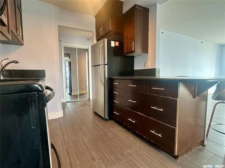 Property Photo: 320 5th Avenue N 902 SK S7K 2P5