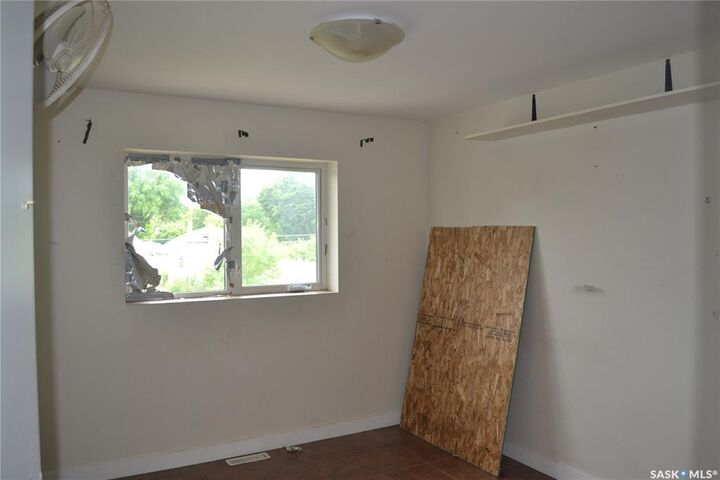 Property Photo: 417 S Avenue S SK S7M 3A3