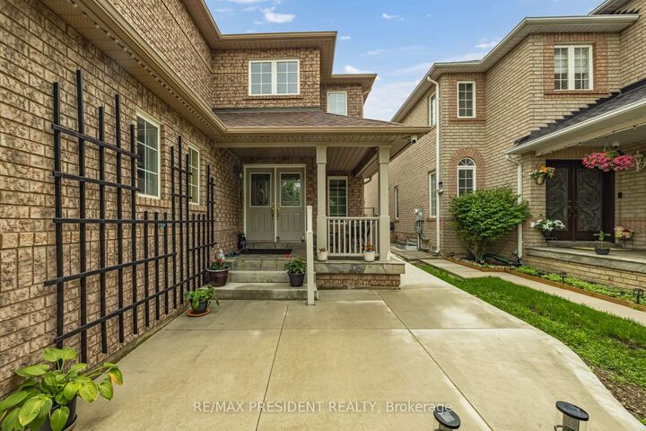 Property Photo: 14 Baybrook Road ON L7A 1M1
