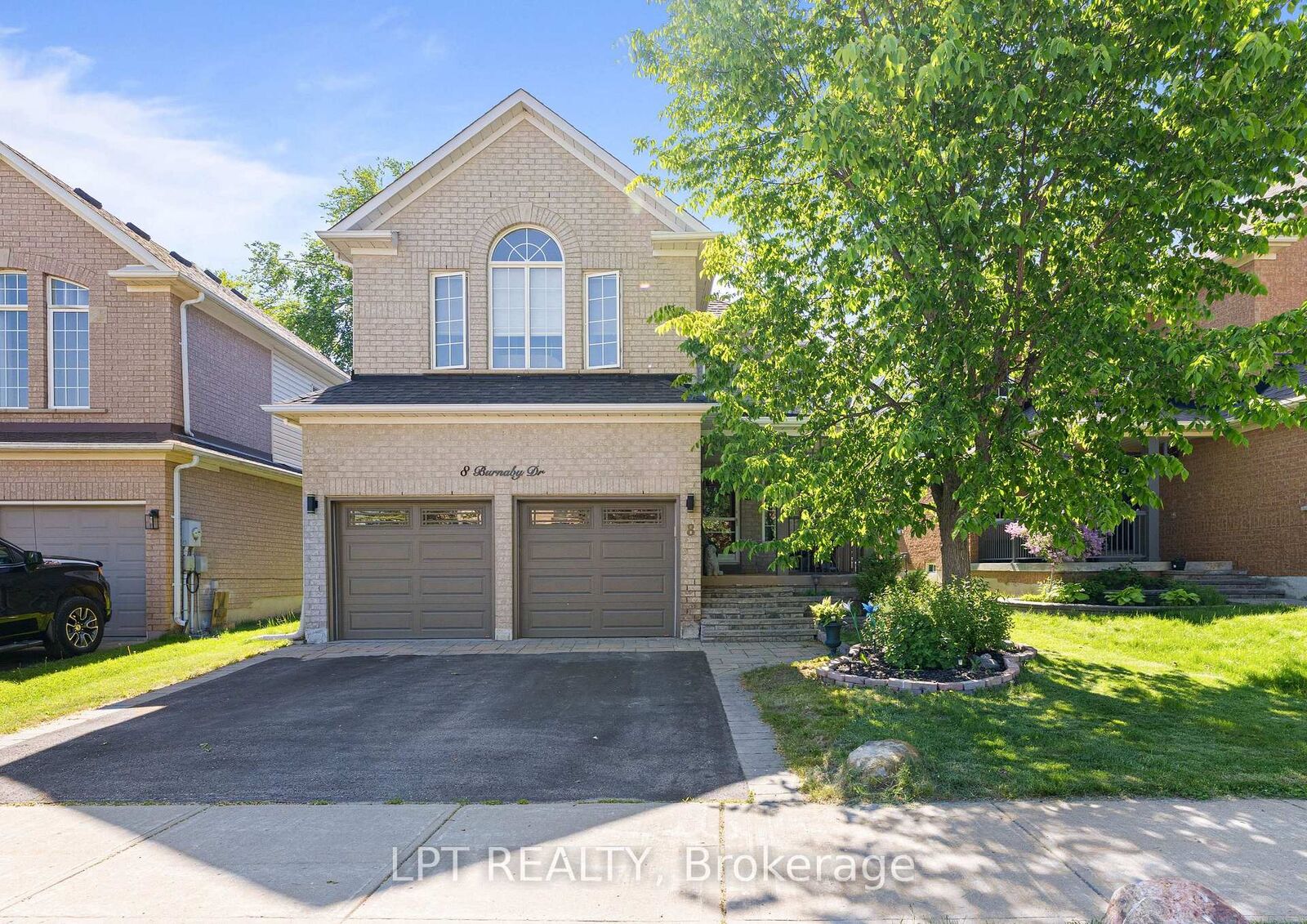 Property Photo: 8 Burnaby Drive ON L4P 3Z1