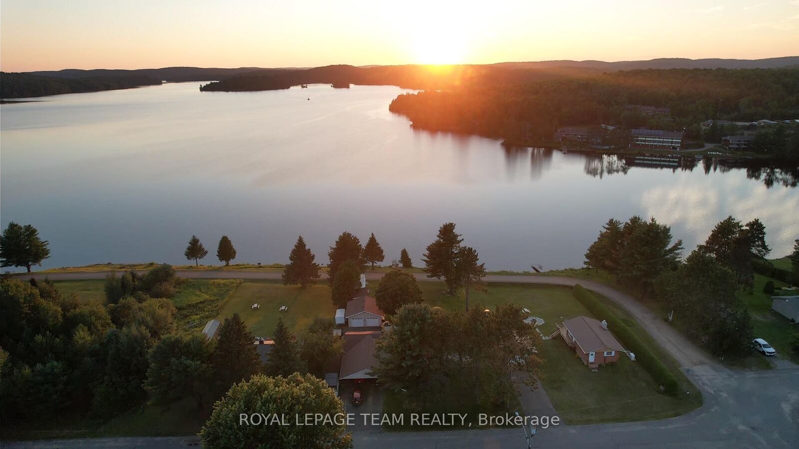 Property Photo: 76 Lake Street ON K0J 2M0