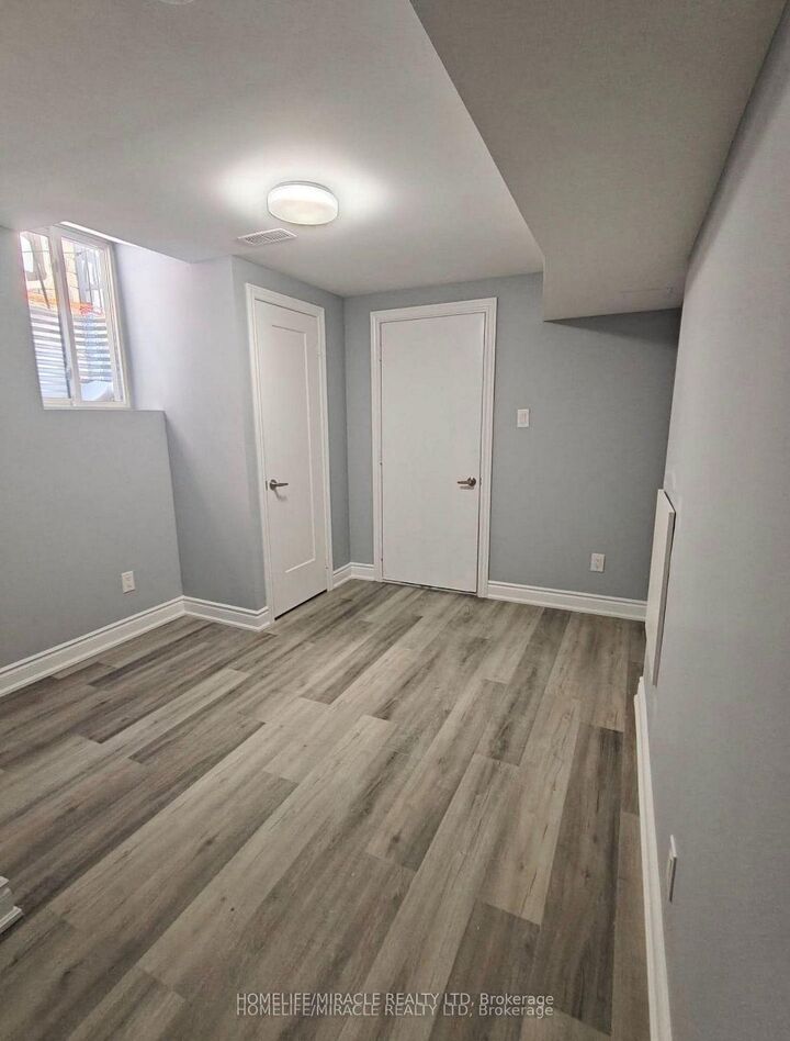 Property Photo:  28 Crossmore Crescent Basement  ON N1S 0C7 