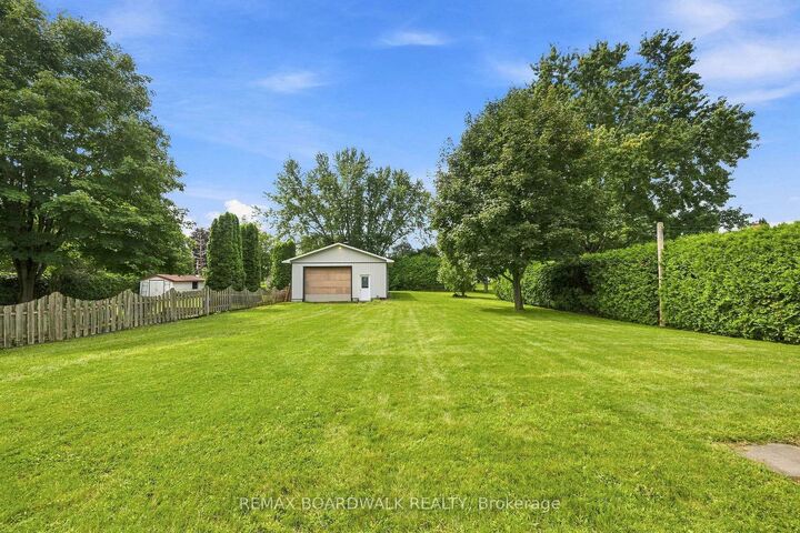 Property Photo: 21 Maitland Street ON K0A 2Z0