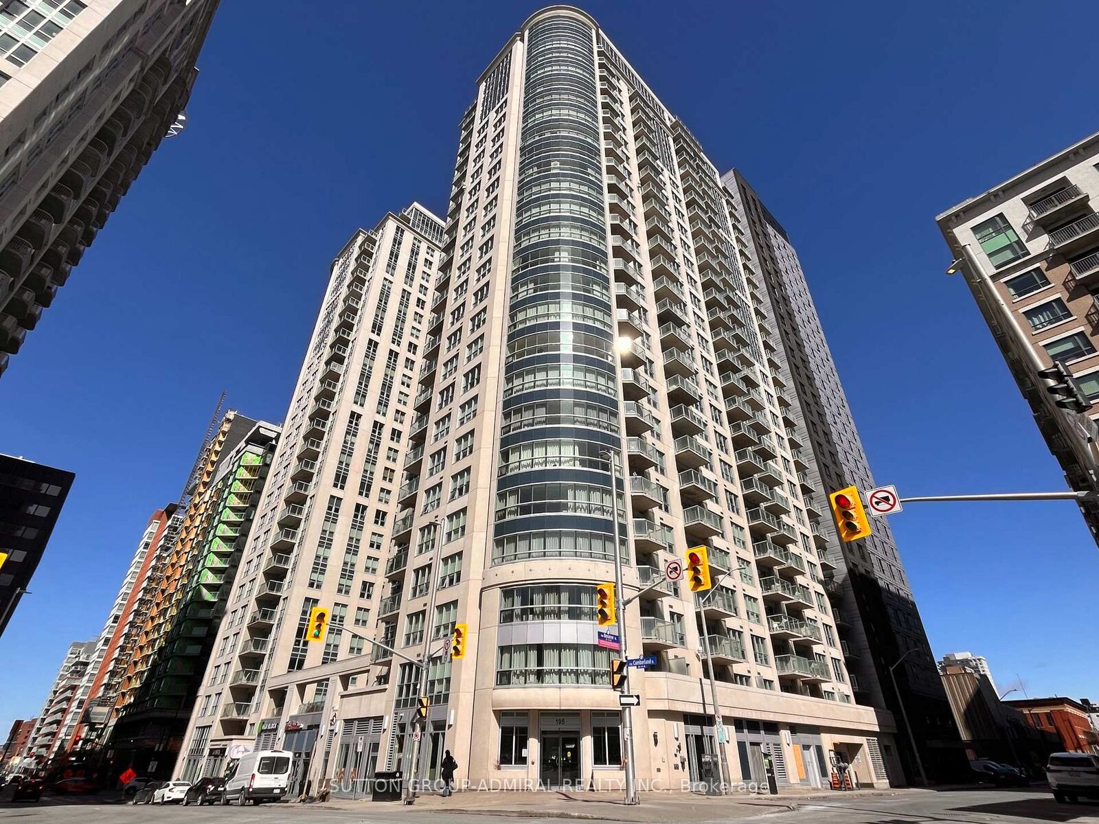 Property Photo:  195 Besserer Street 803  ON K1N 0B6 