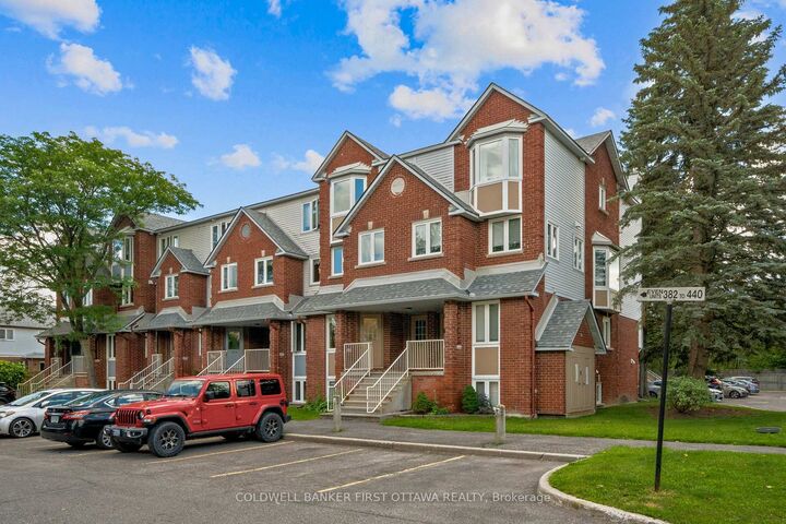 386 Briston Private — photo 1