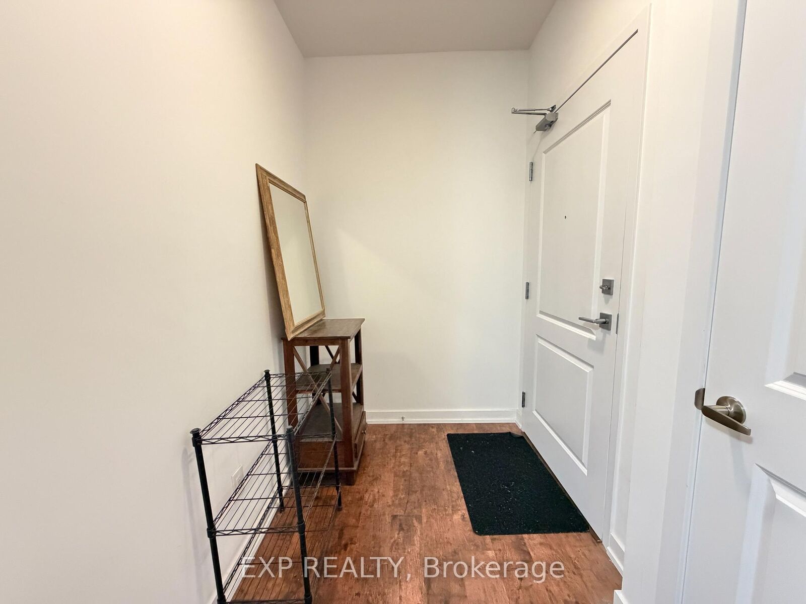 Property Photo: 81 Robinson Street 601 ON L8P 0B9