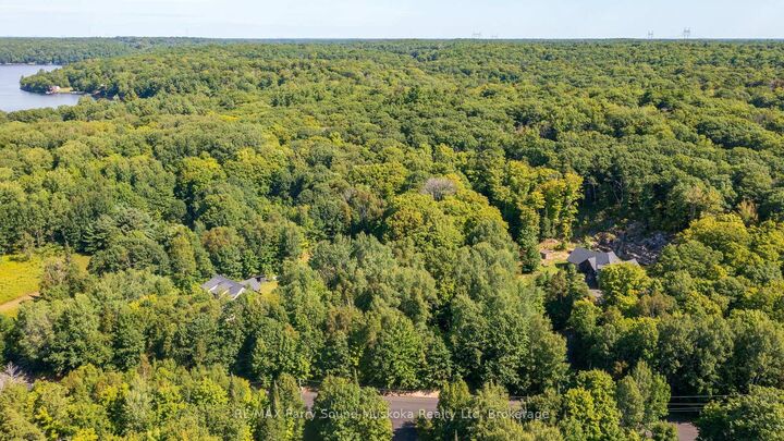 Property Photo:  4 Mountain Basin Drive  ON P2A 2W9 