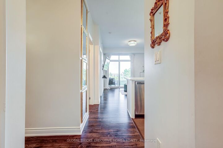 Property Photo:  35 Southshore Crescent #106  ON L8E 0J2 