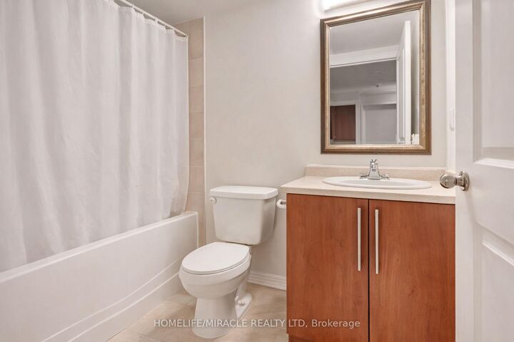 Property Photo:  8 Rosebank Drive 5K  ON M1B 5Z3 