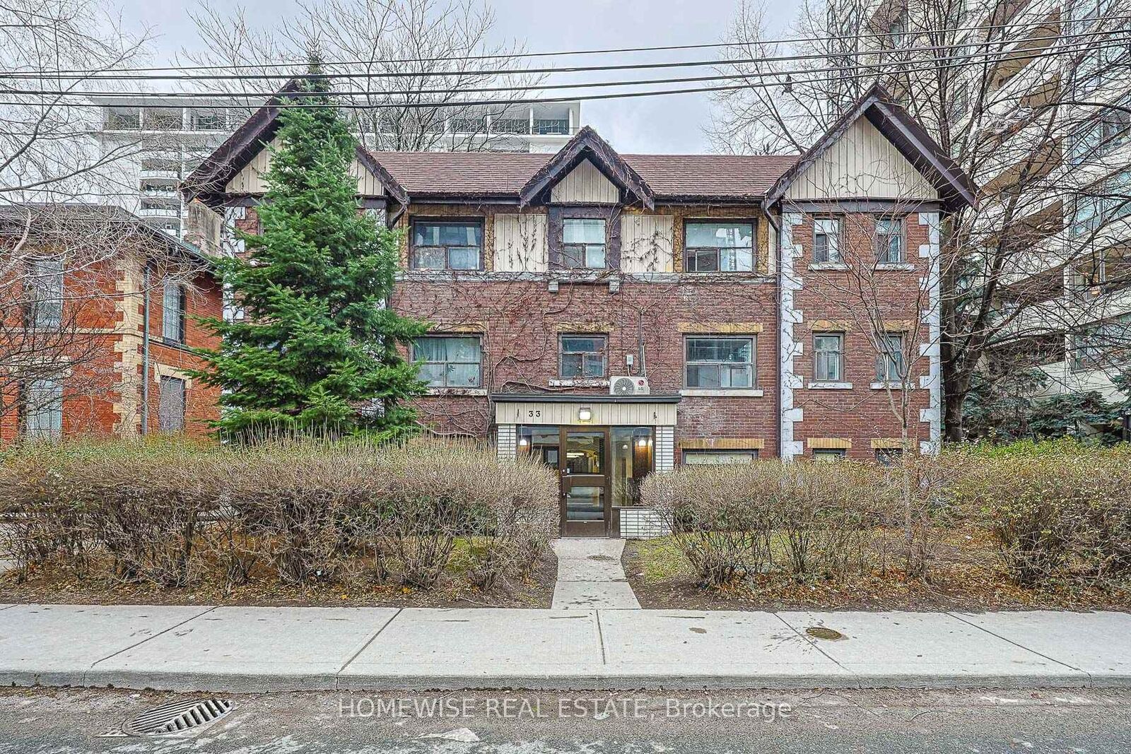 Property Photo:  33 Maitland Street 308  ON M4Y 1C8 