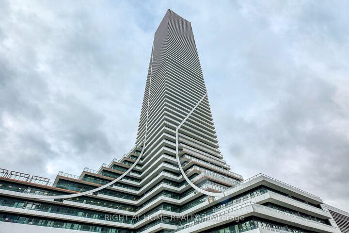 Property Photo:  30 Shore Breeze Drive 4611  ON M8V 0J1 