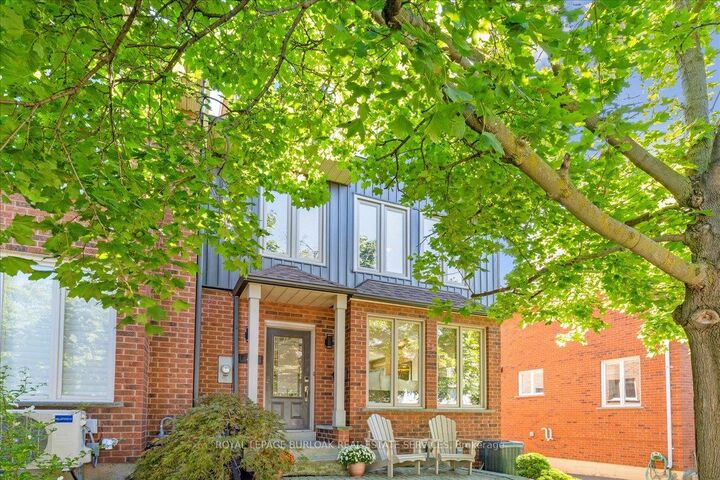 44 Sunvale Place — photo 1