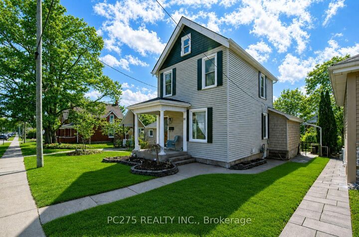 Property Photo: 92 Walnut Street ON N3L 2J7