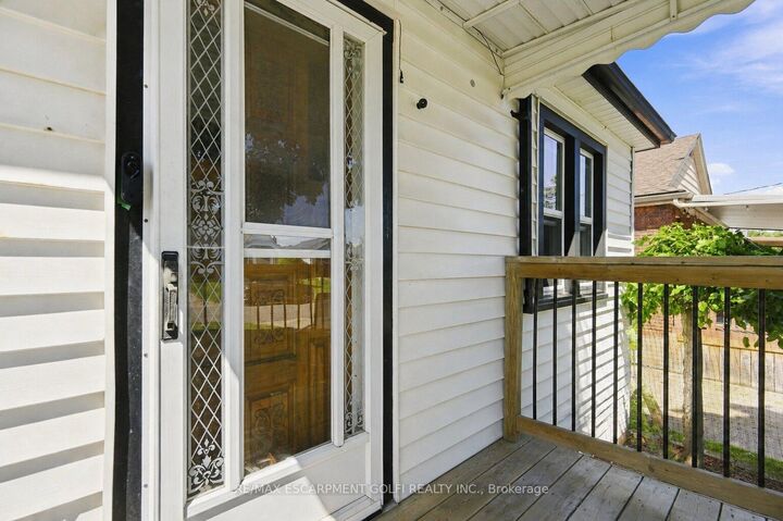 Property Photo:  13 Prestwick Avenue  ON L2P 2E5 