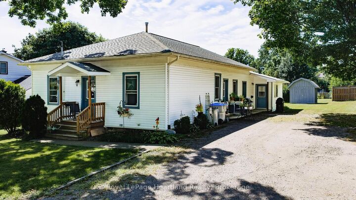 132 Queen Street — photo 1