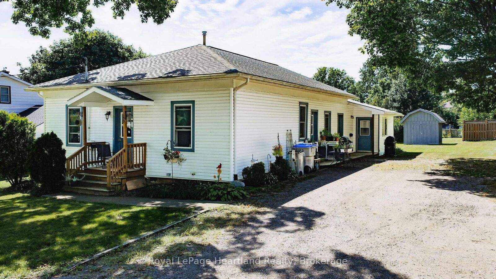 Property Photo: 132 Queen Street ON N0M 1L0