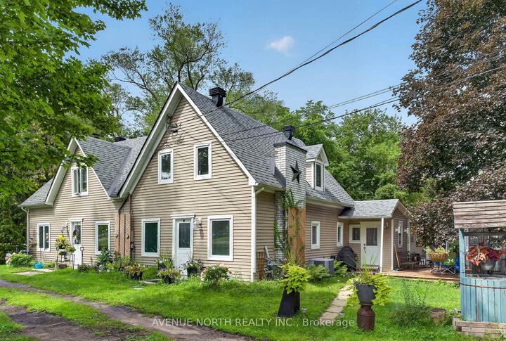 Property Photo: 2943 Old Montreal Road ON K4C 1G2