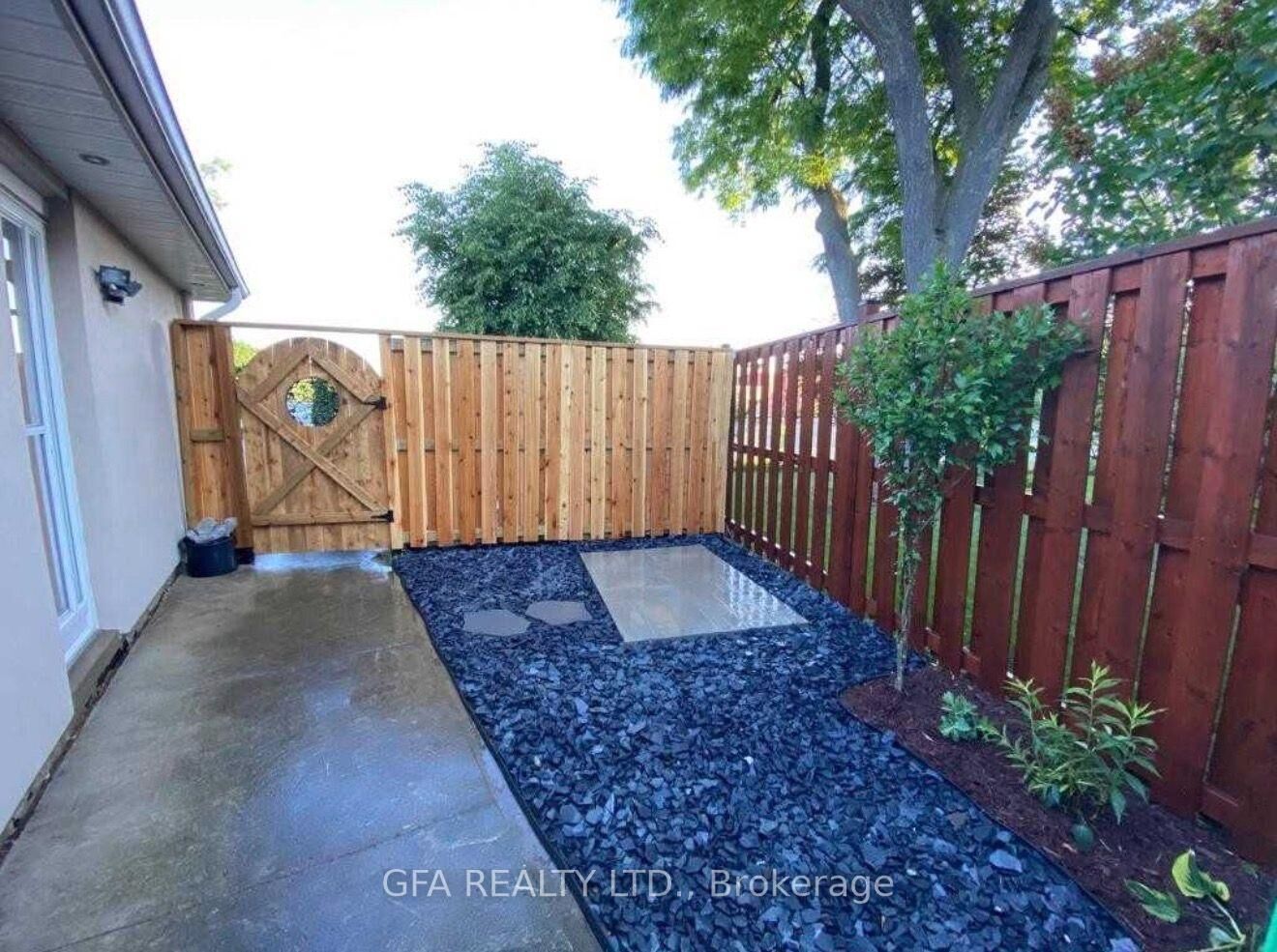 Property Photo:  9 Melville Crescent #Lower  ON L6W 2S3 