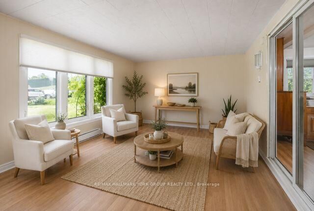 120 Roxanna Drive — photo 1