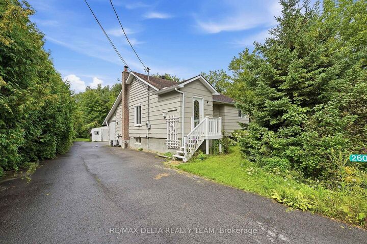 Property Photo:  2604 Mer Bleue Road  ON K4B 1H9 