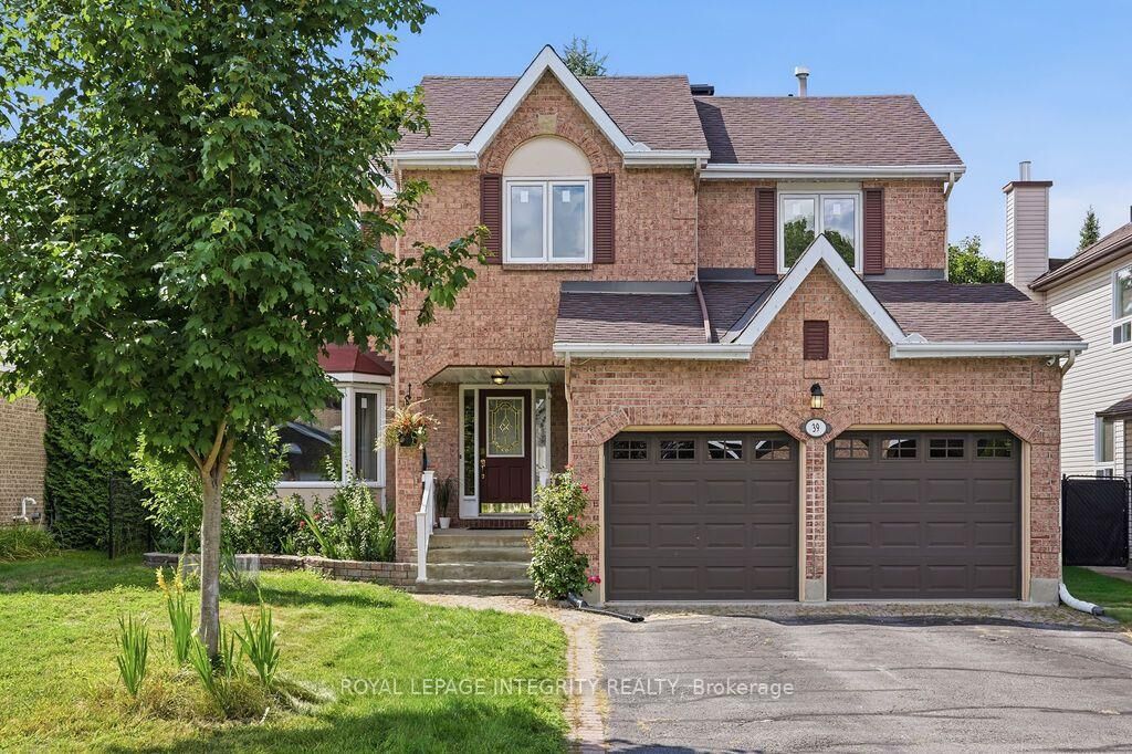 Property Photo: 39 Beamish Crescent ON K2K 2R7