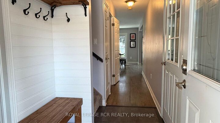Property Photo: 19 Riverley Lane N ON L9R 1X8