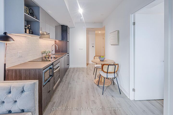 Property Photo:  252 Church Street 2308  ON M5B 0E6 