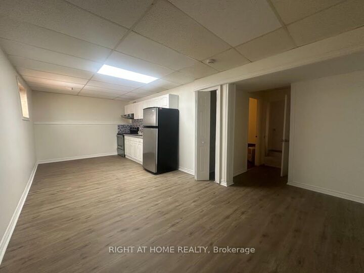 Property Photo:  821 10th Line  ON L9S 3N4 