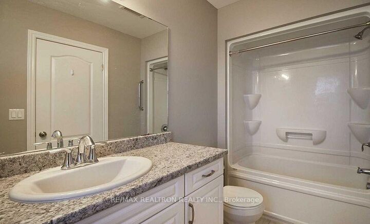 Property Photo:  70 Royal Gala Drive  ON K0K 1H0 