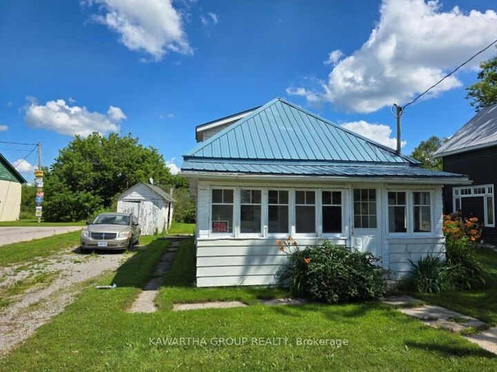 Property Photo:  129 Lindsay Street  ON K0M 1N0 