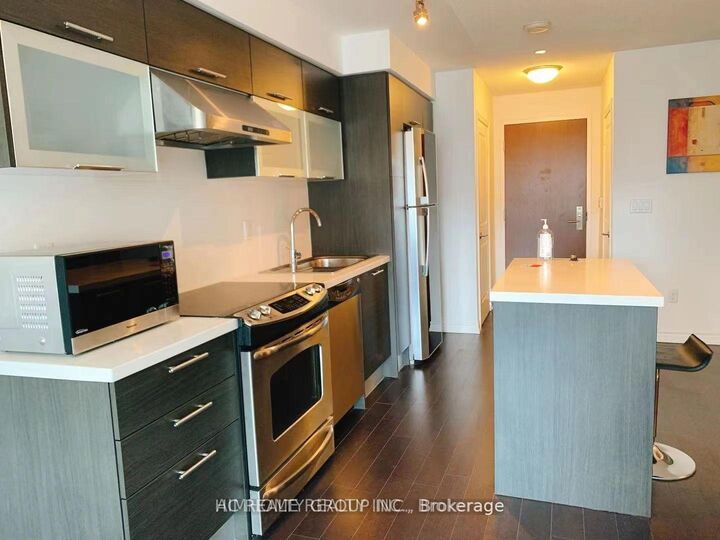 Property Photo:  386 Yonge Street 1221  ON M5B 0A5 