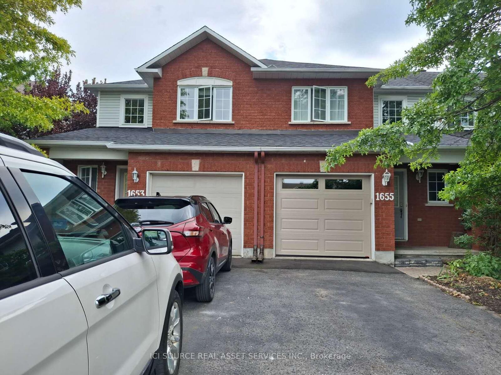 Property Photo:  1655 Jobin Crescent  ON K1J 1C4 