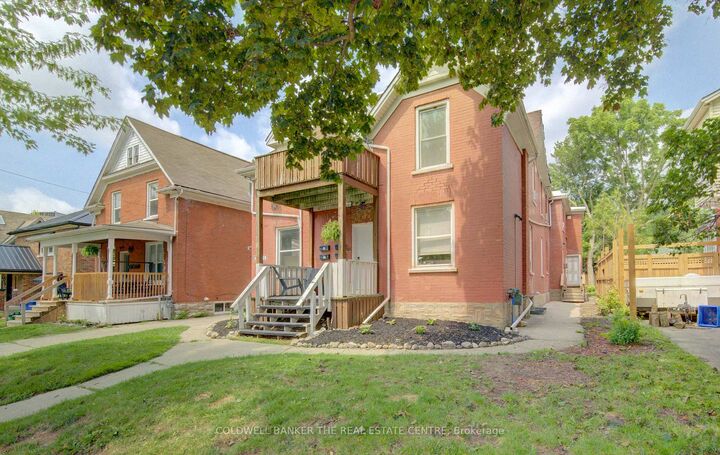 Property Photo:  14-20 Brubacher Street 14  ON N2H 2V9 