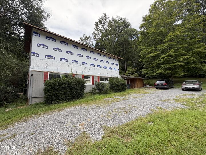 Property Photo:  407 Dogwood Lane  TN 37857 