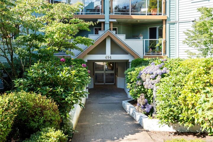 Property Photo: 494 Marsett Pl #103 BC V8Z 7J1