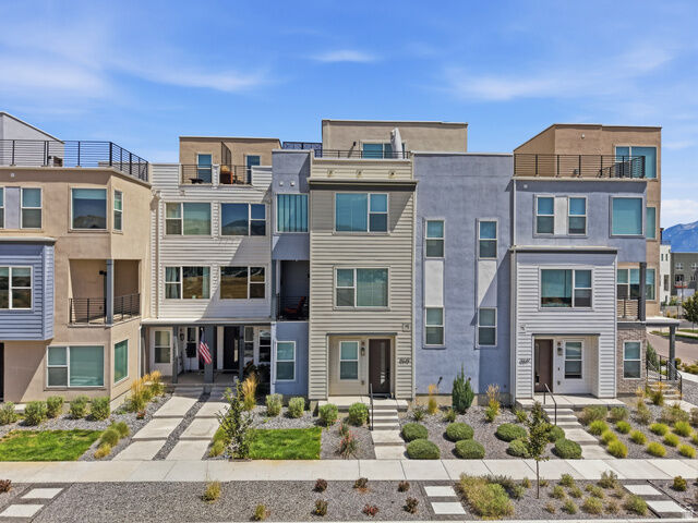 Property Photo: 10643 S Stavanger Dr UT 84009
