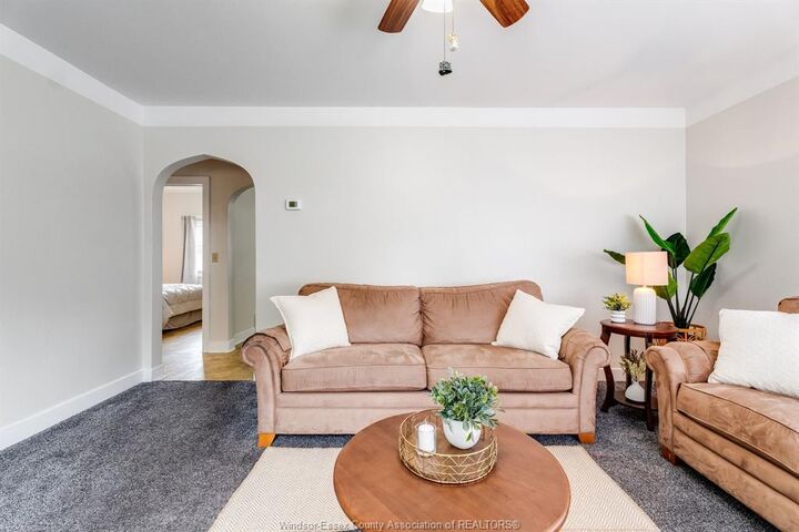 Property Photo: 115 Victoria Avenue ON N9Y 1T2