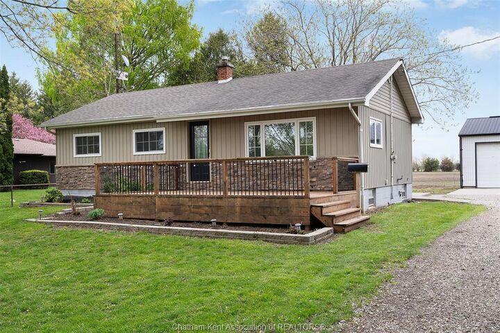 Property Photo: 864 McNaughton Avenue East ON N7L 0E4