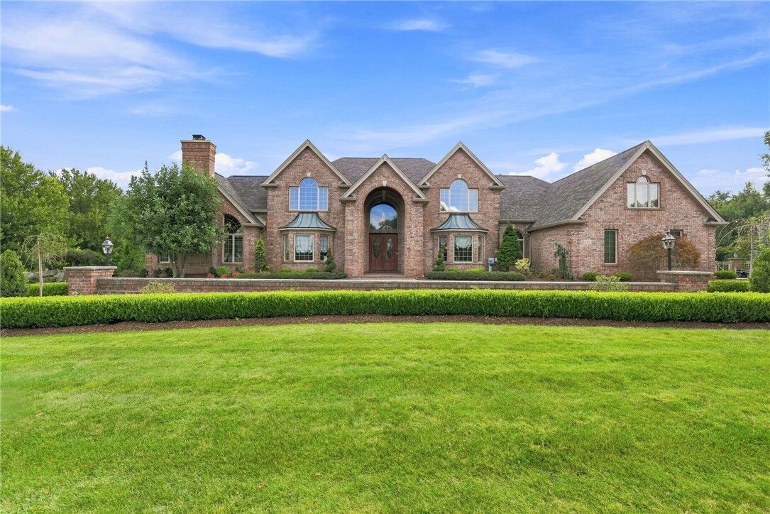 Property Photo: 6002 Great Oak Dr PA 15632