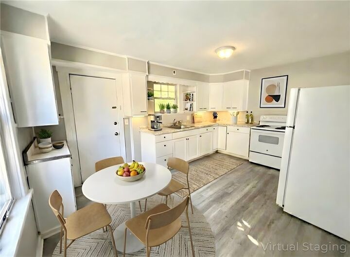 Property Photo:  927 Vankirk St  PA 15025 