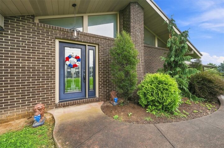 Property Photo: 146 Shannon Rd PA 16053