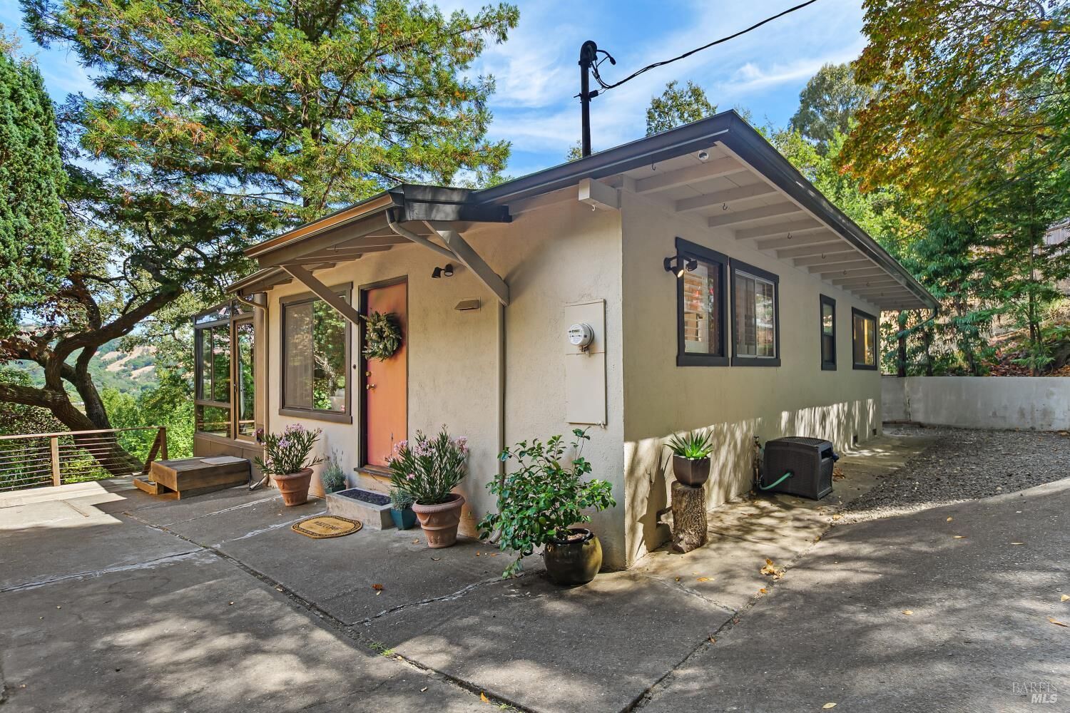 Property Photo:  140 Francis Avenue  CA 94930 