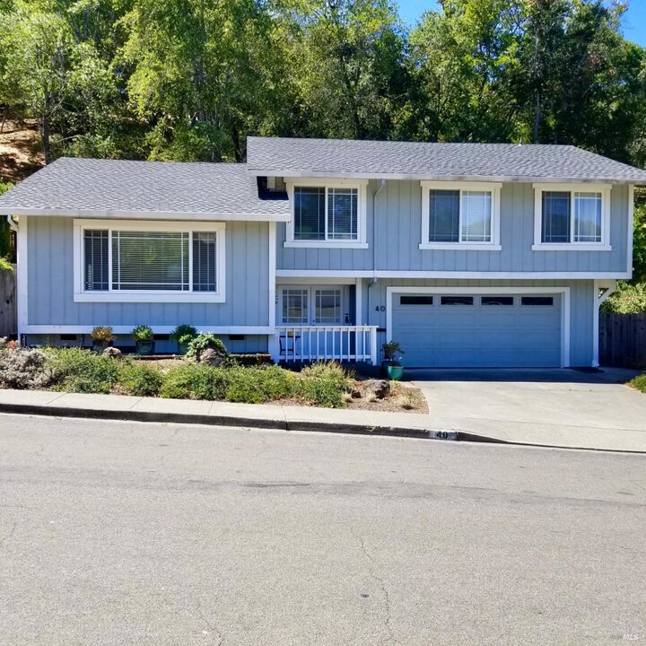 Property Photo: 40 Plata Court CA 94947