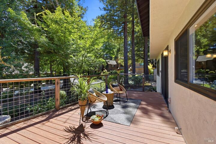 Property Photo:  3408 Castlerock Court  CA 95404 