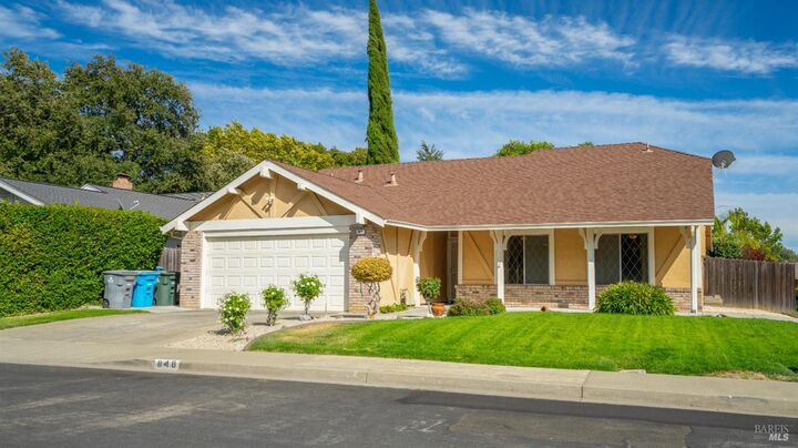 Property Photo:  848 Arbor Oaks Drive  CA 95687 