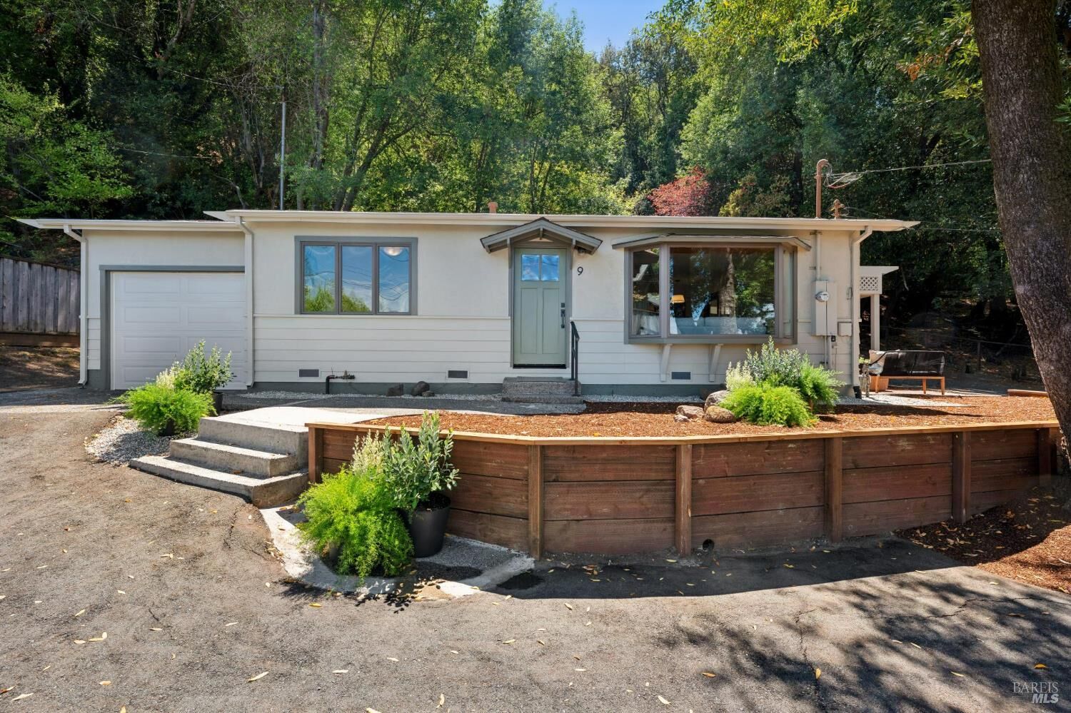 Property Photo: 9 Francis Avenue CA 94960