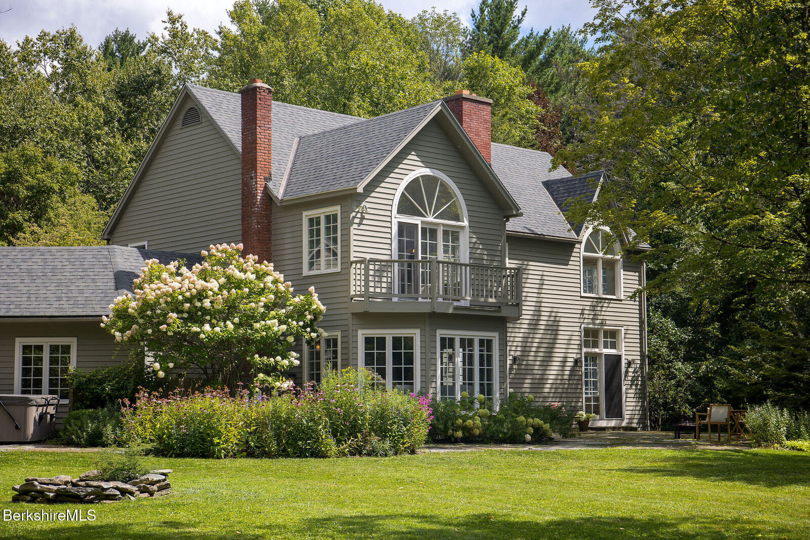 Property Photo:  14 Old Tree Farm Rd  MA 01262 