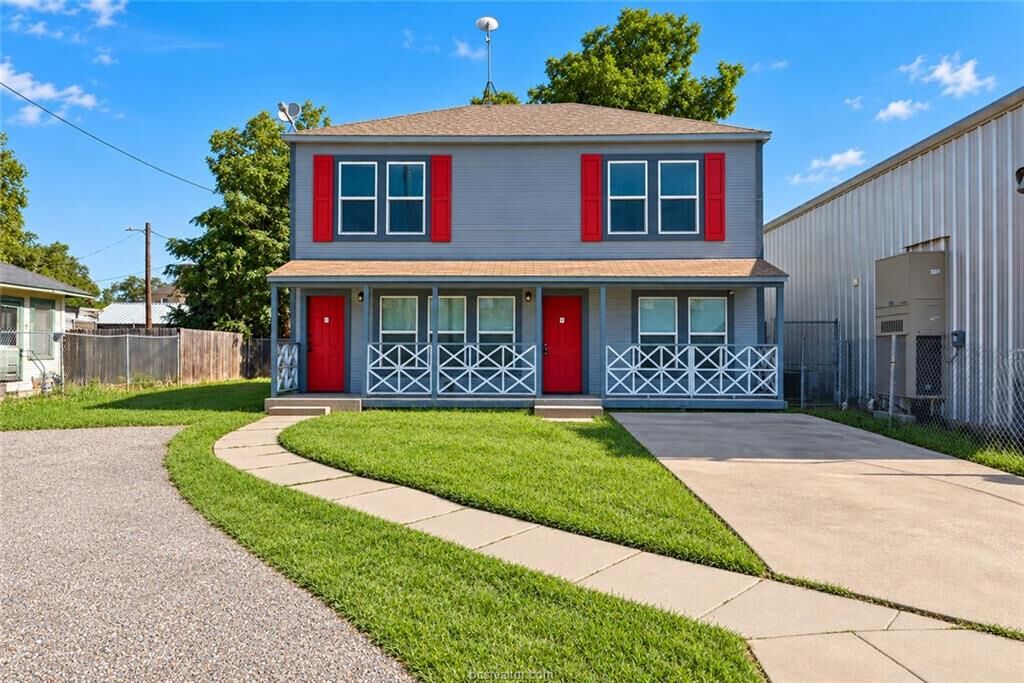 Property Photo:  304 East 22nd Street B  TX 77803 