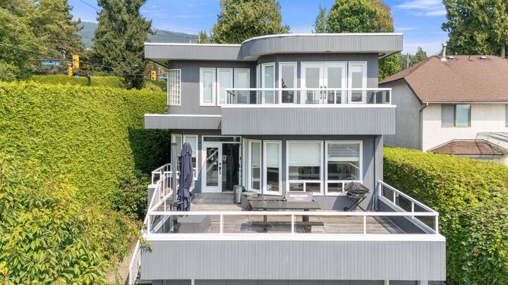Property Photo: 1494 Inglewood Avenue BC V7T 1Z1