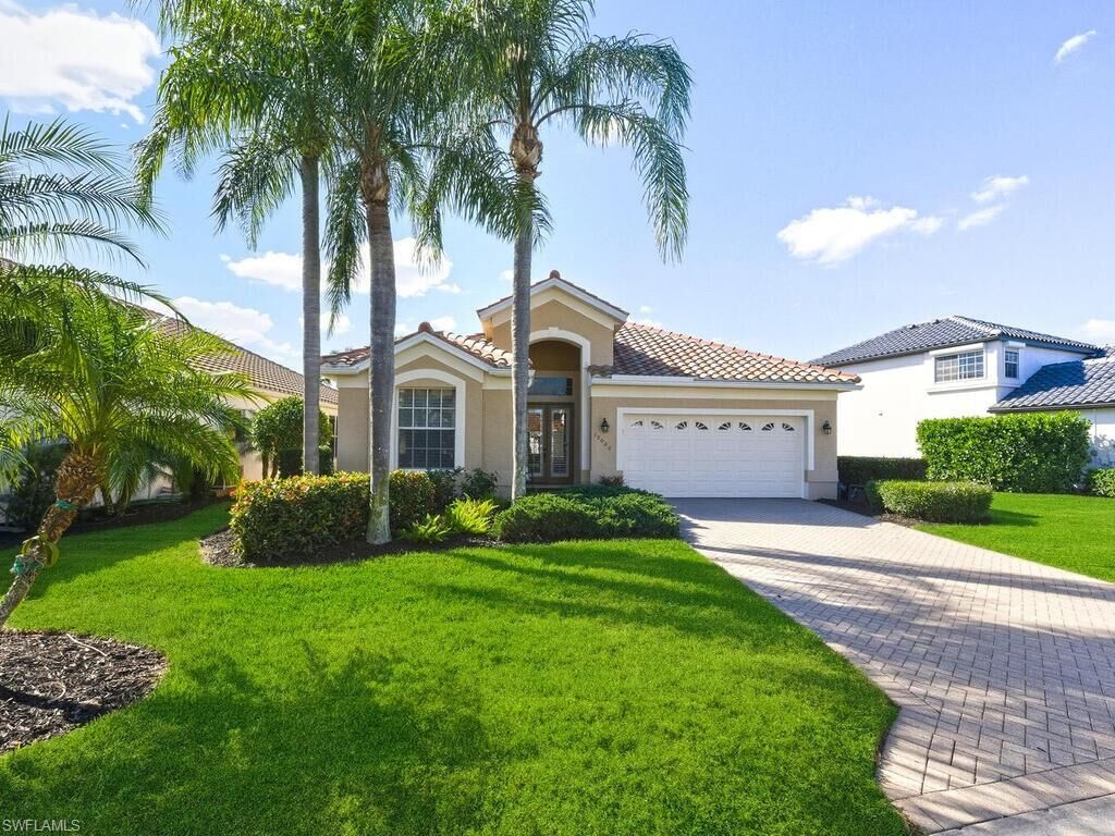 Property Photo: 10000 Isola Way FL 33913